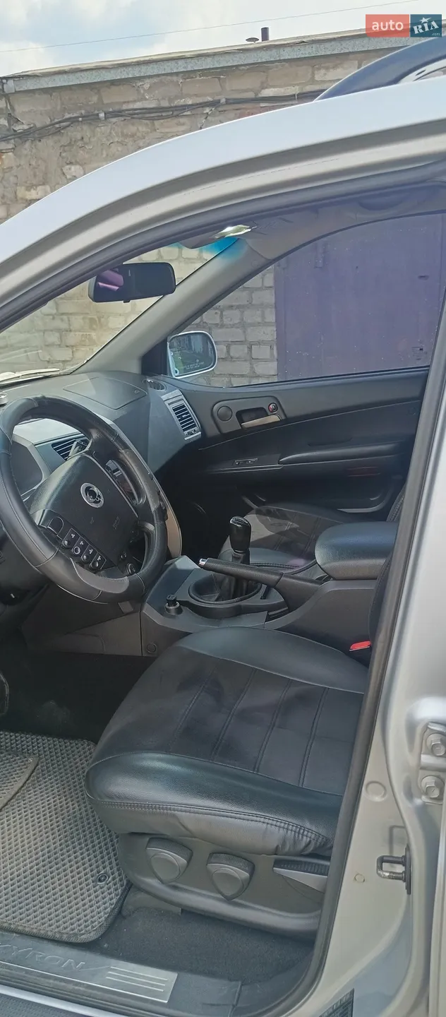 2012 SsangYong Kyron - мініатюра 15