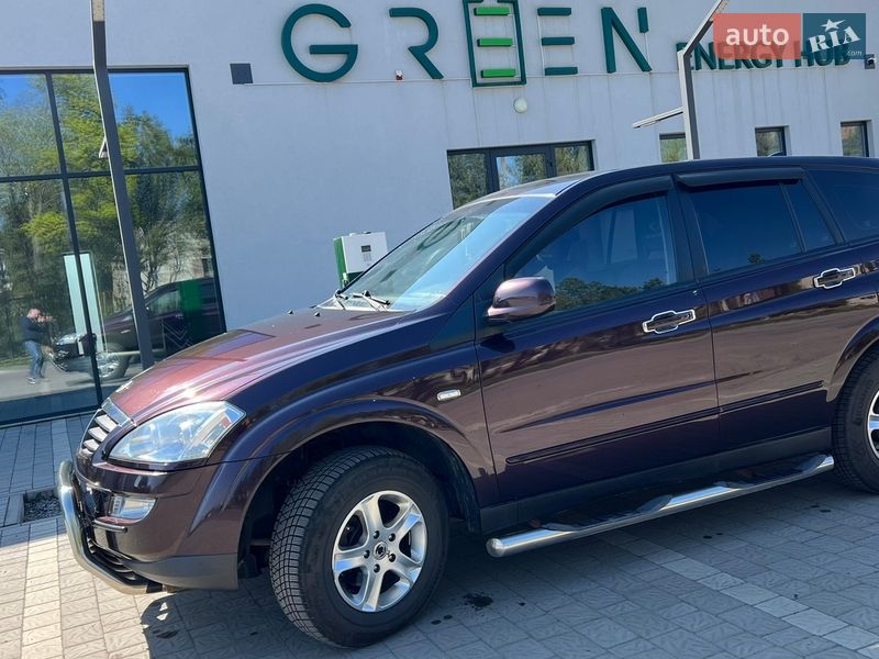 Внедорожник / Кроссовер SsangYong Kyron 2010 в Ужгороде