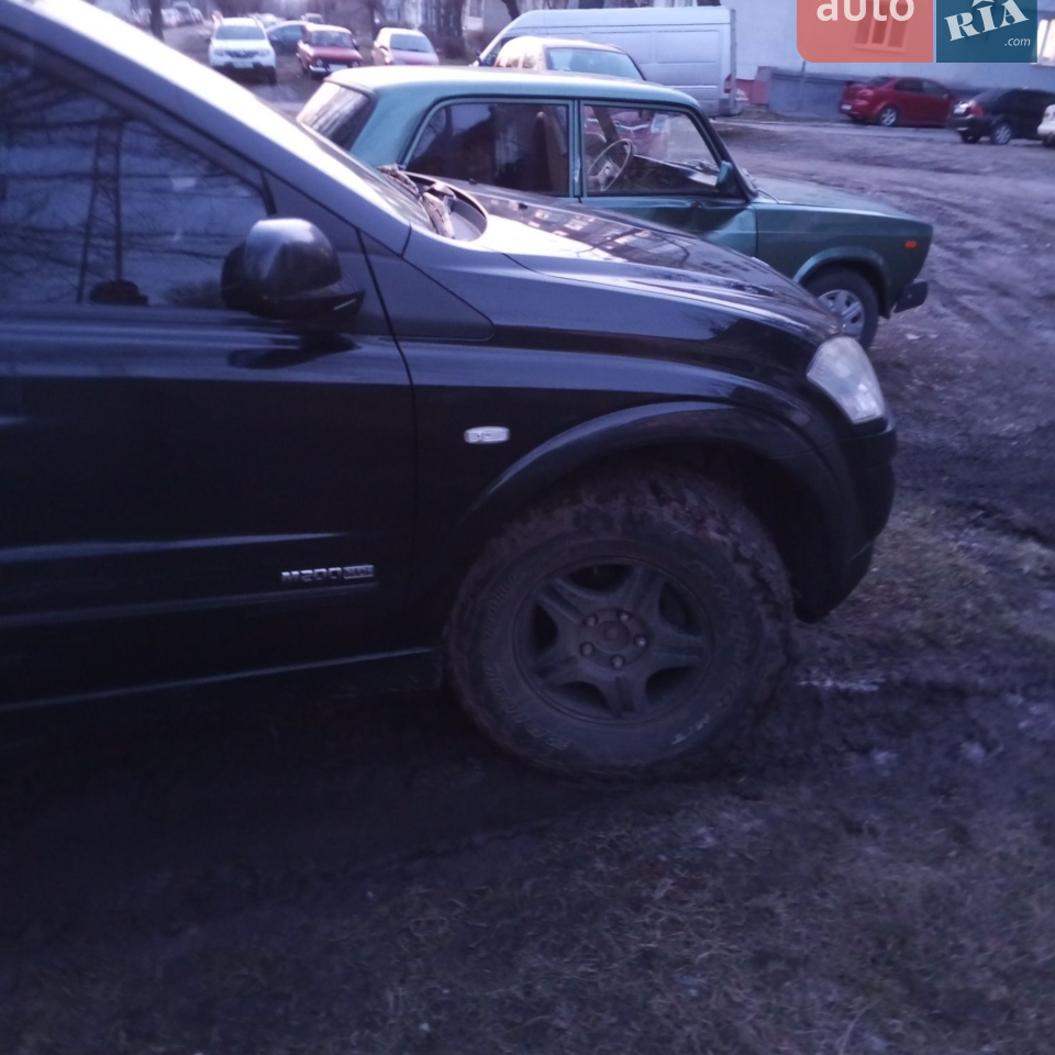 2010 SsangYong Kyron - мініатюра 7