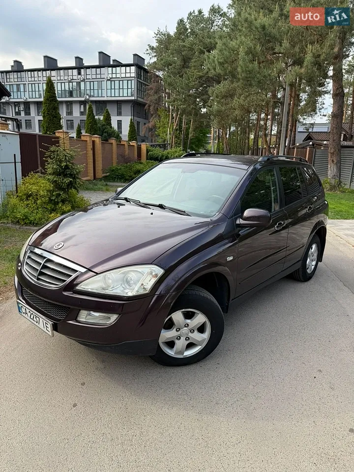 2010 SsangYong Kyron - мініатюра 9