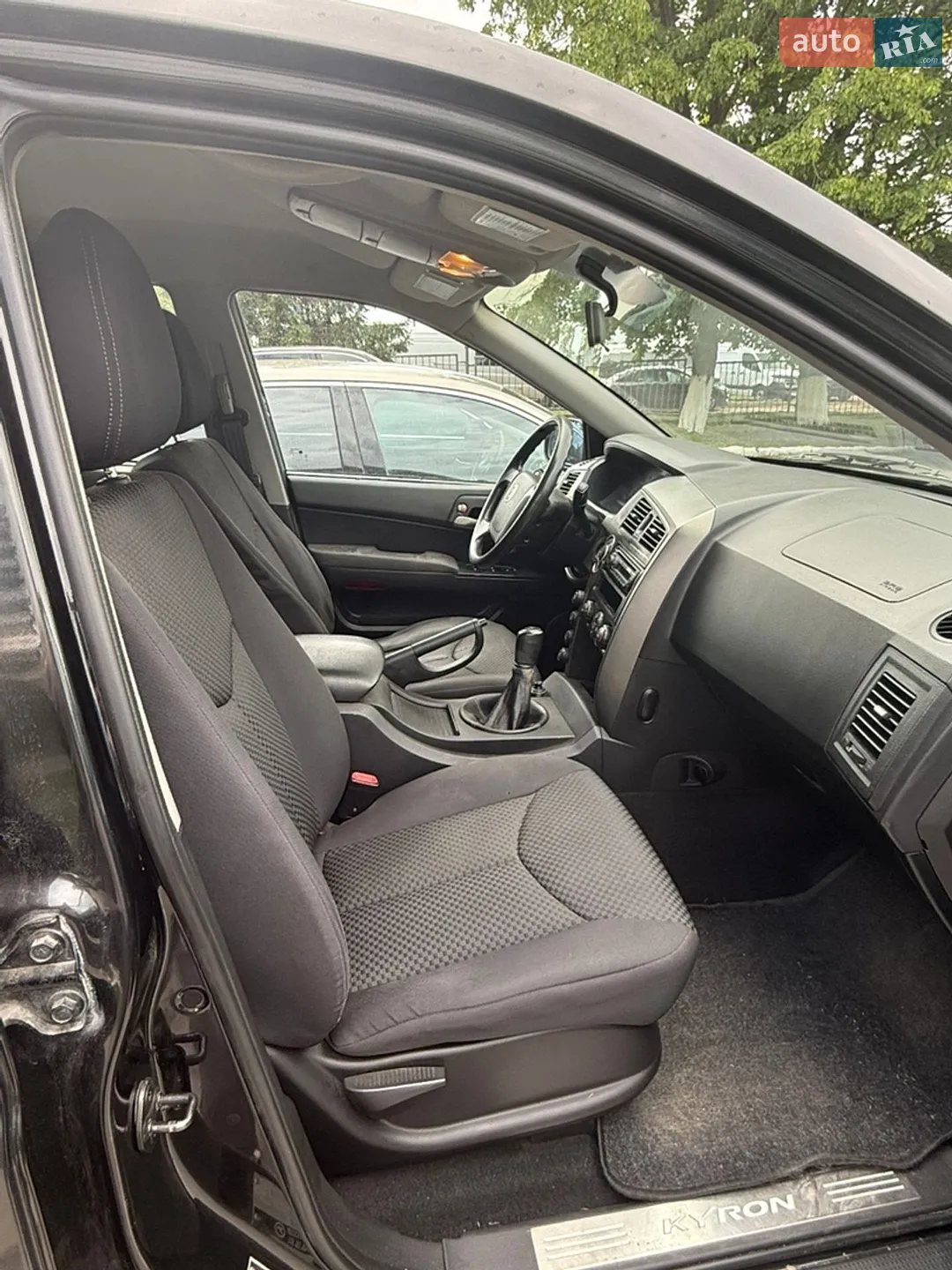 2010 SsangYong Kyron - мініатюра 11