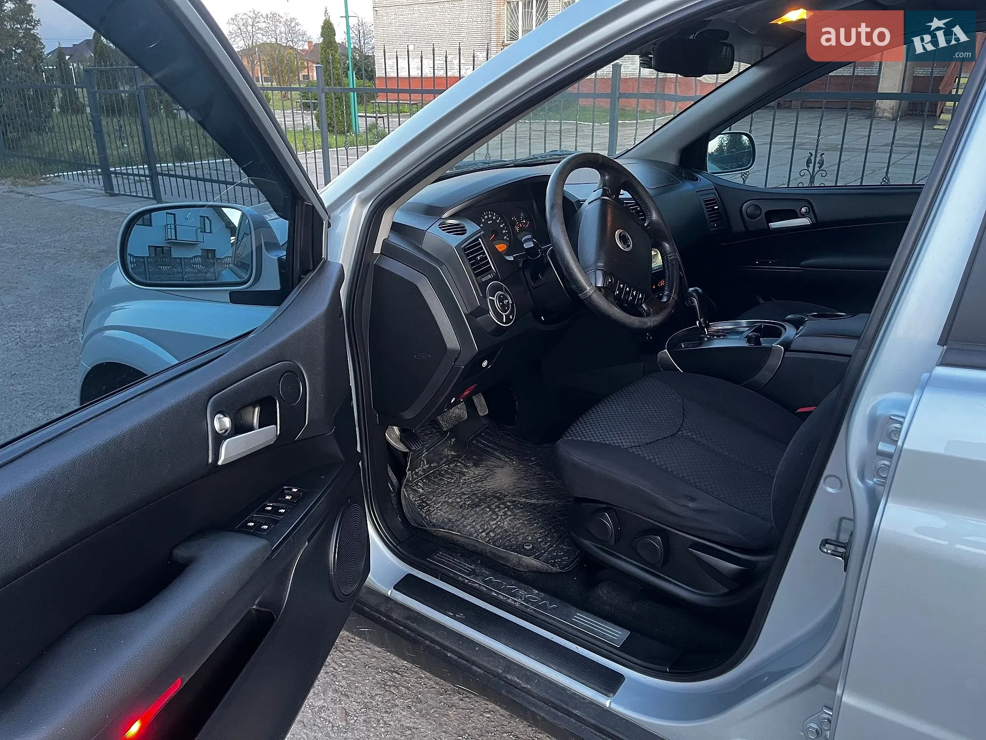 2010 SsangYong Kyron - мініатюра 7