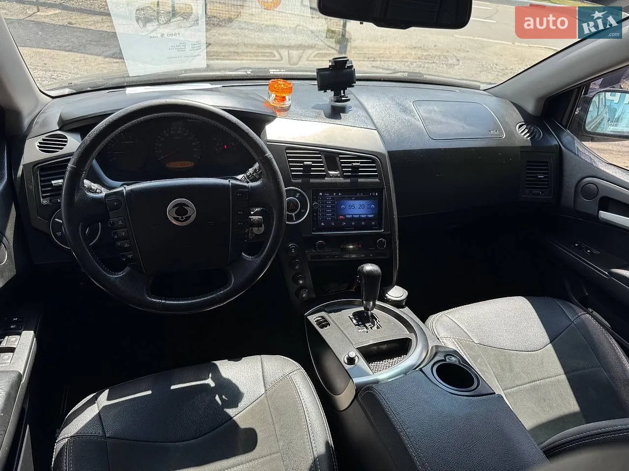 2010 SsangYong Kyron - мініатюра 15