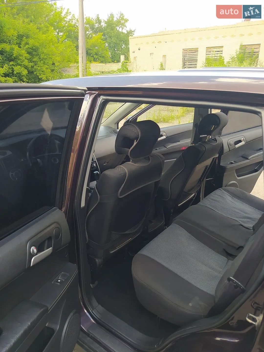 2010 SsangYong Kyron - мініатюра 11