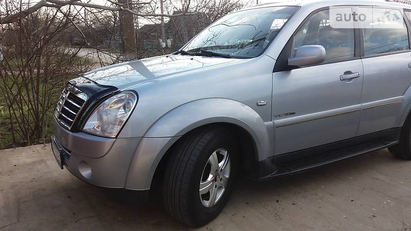SsangYong Rexton 2011 року
