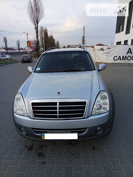 SsangYong Rexton 2007 года