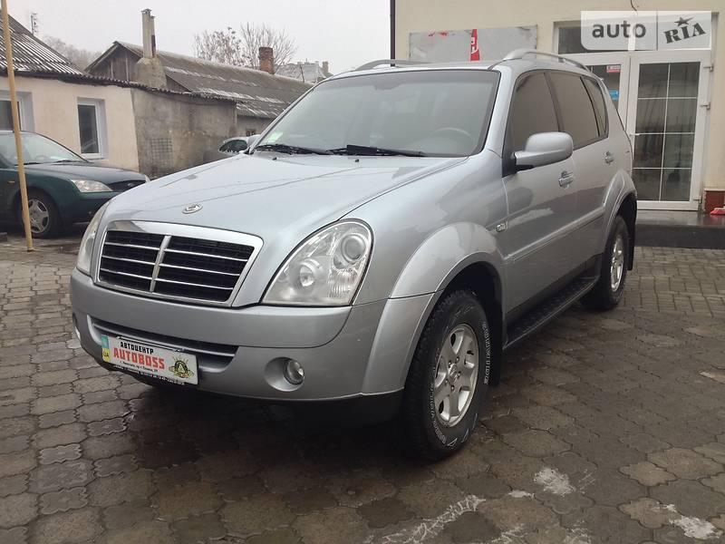 Внедорожник / Кроссовер SsangYong Rexton 2010 в Николаеве