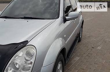 Позашляховик / Кросовер SsangYong Rexton 2008 в 