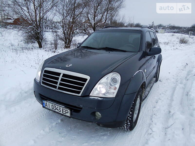 Внедорожник / Кроссовер SsangYong Rexton 2008 в Киеве