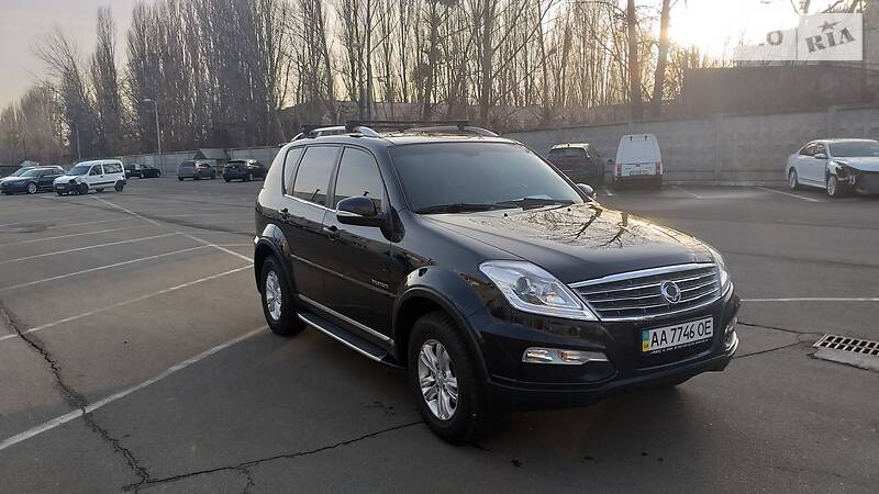 Внедорожник / Кроссовер SsangYong Rexton 2013 в Киеве