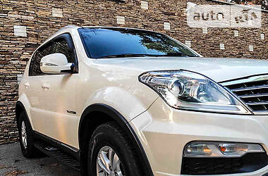 Позашляховик / Кросовер SsangYong Rexton 2014 в 