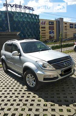 Позашляховик / Кросовер SsangYong Rexton 2014 в 
