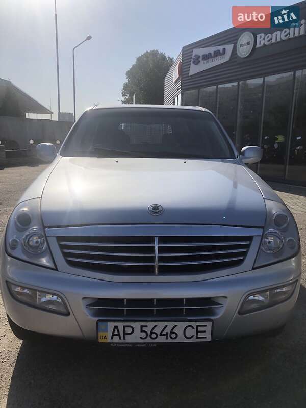Внедорожник / Кроссовер SsangYong Rexton 2006 в Запорожье