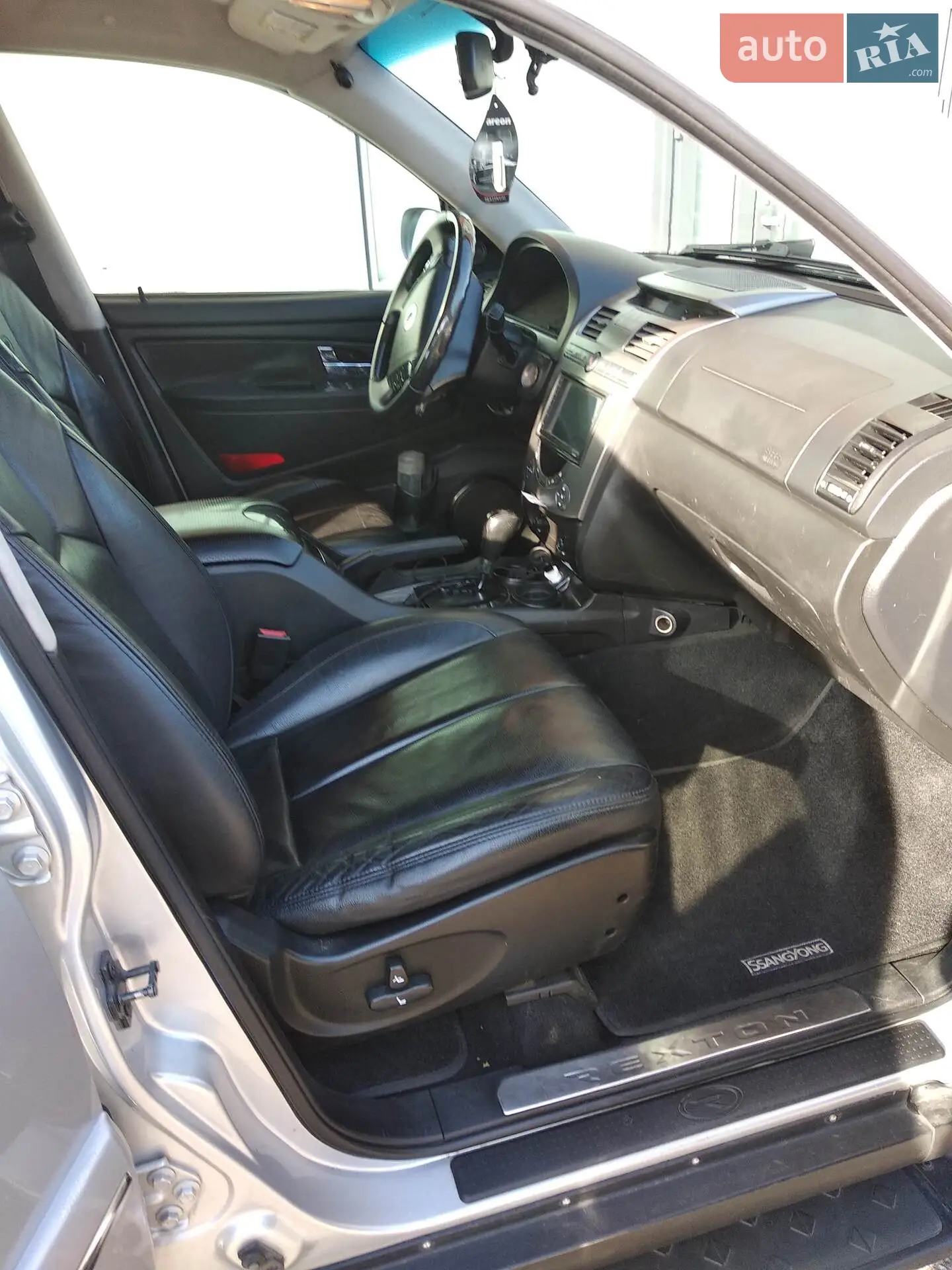 2012 SsangYong Rexton - мініатюра 22