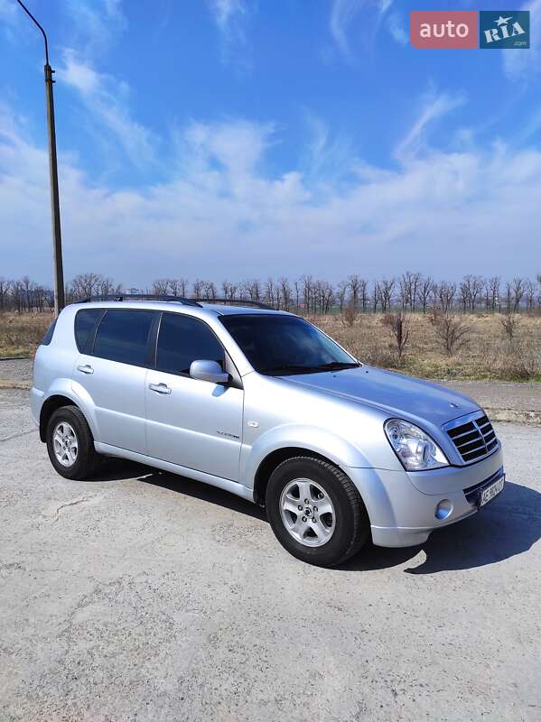Внедорожник / Кроссовер SsangYong Rexton 2007 в 