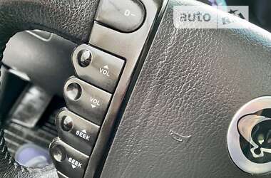 Позашляховик / Кросовер SsangYong Rexton 2014 в 