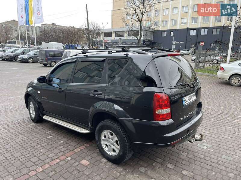 Позашляховик / Кросовер SsangYong Rexton 2008 в Львові