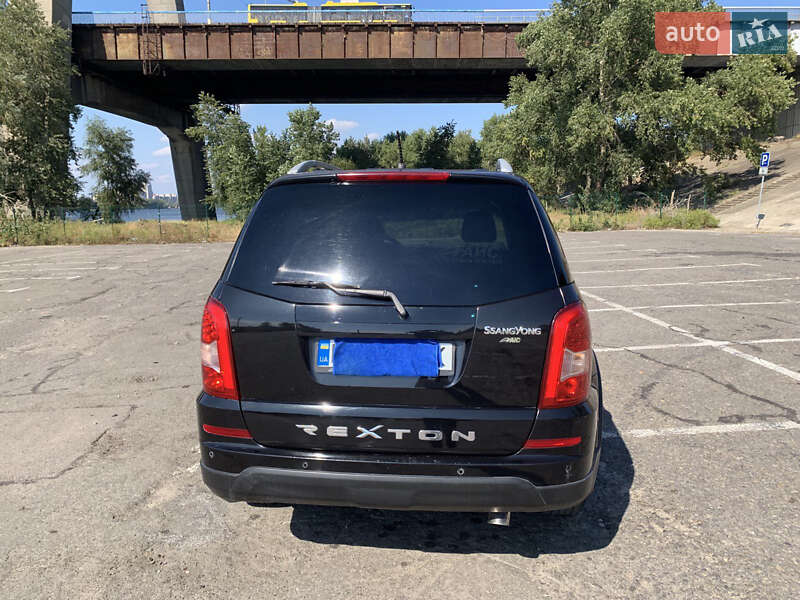 Внедорожник / Кроссовер SsangYong Rexton 2013 в Киеве
