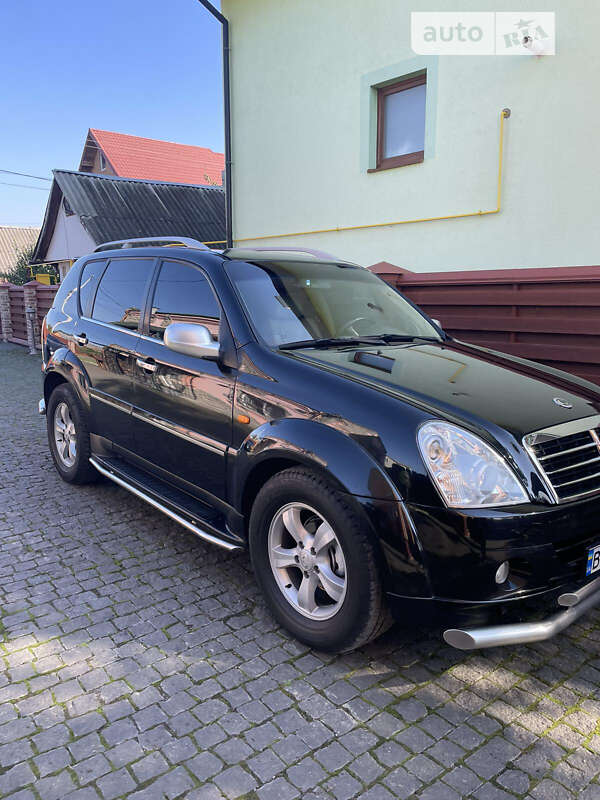 Внедорожник / Кроссовер SsangYong Rexton 2011 в Львове