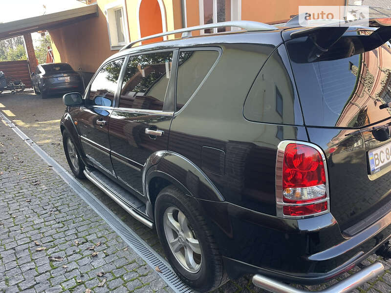 Внедорожник / Кроссовер SsangYong Rexton 2011 в Львове