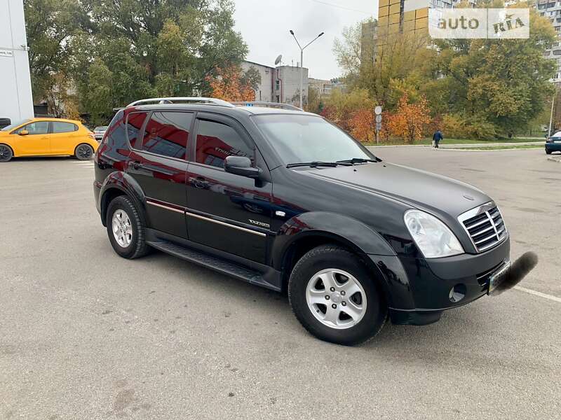 Внедорожник / Кроссовер SsangYong Rexton 2011 в Днепре