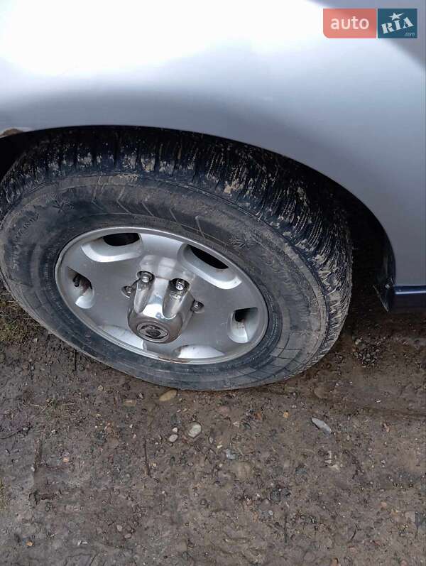 Внедорожник / Кроссовер SsangYong Rexton 2005 в Черновцах фото 8 Внедорожник / Кроссовер SsangYong Rexton 2005 в Черновцах