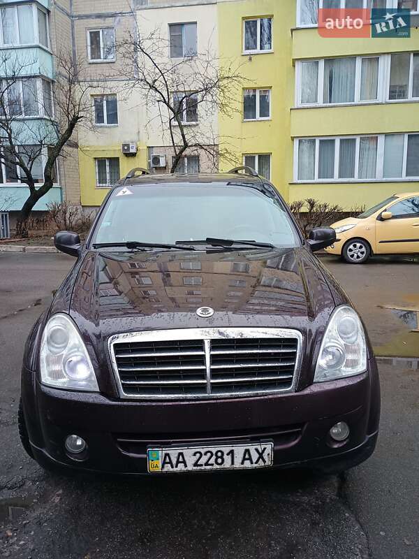 Позашляховик / Кросовер SsangYong Rexton 2008 в Києві