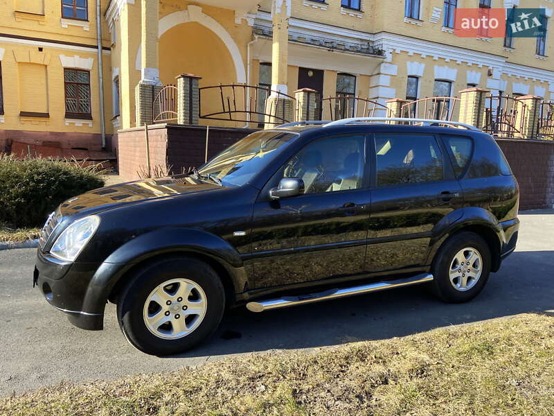 Внедорожник / Кроссовер SsangYong Rexton 2012 в Чернигове