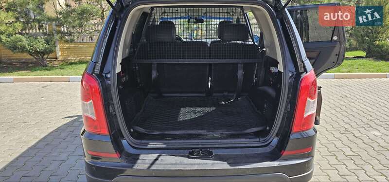 Позашляховик / Кросовер SsangYong Rexton 2012 в Ужгороді