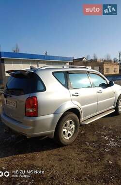 Позашляховик / Кросовер SsangYong Rexton 2010 в 