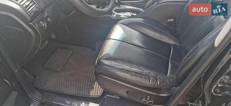 Внедорожник / Кроссовер SsangYong Rexton 2008 в Киеве