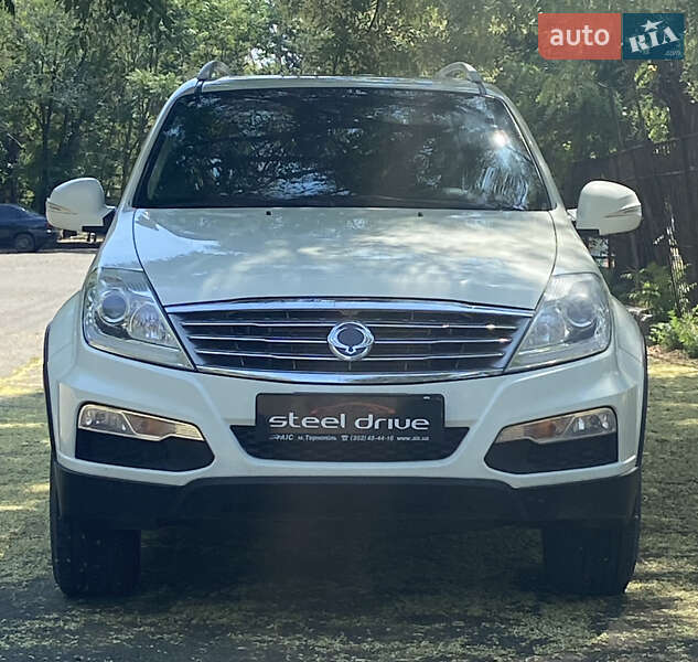 Внедорожник / Кроссовер SsangYong Rexton 2014 в 