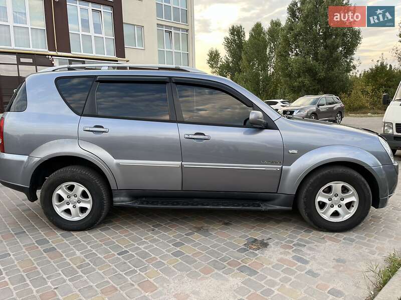Внедорожник / Кроссовер SsangYong Rexton 2011 в Житомире
