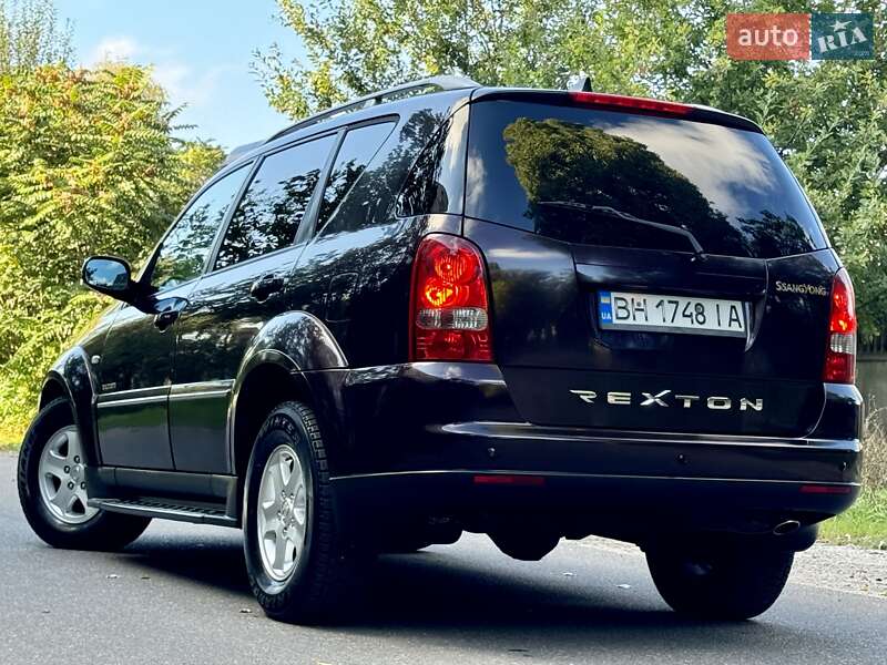 Позашляховик / Кросовер SsangYong Rexton 2012 в Одесі