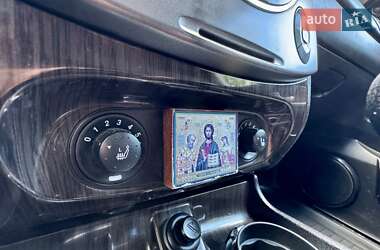 Внедорожник / Кроссовер SsangYong Rexton 2012 в 