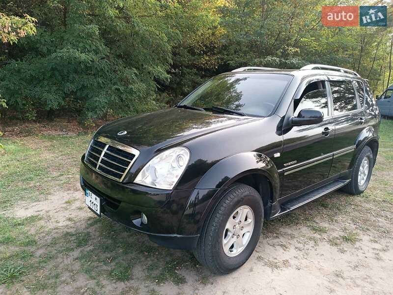 Позашляховик / Кросовер SsangYong Rexton 2010 в 