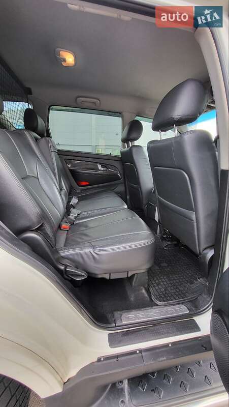 Внедорожник / Кроссовер SsangYong Rexton 2011 в Запорожье