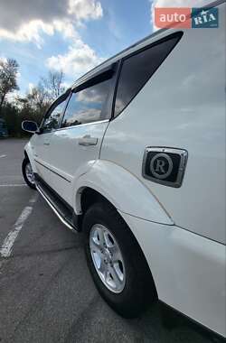 Позашляховик / Кросовер SsangYong Rexton 2011 в 