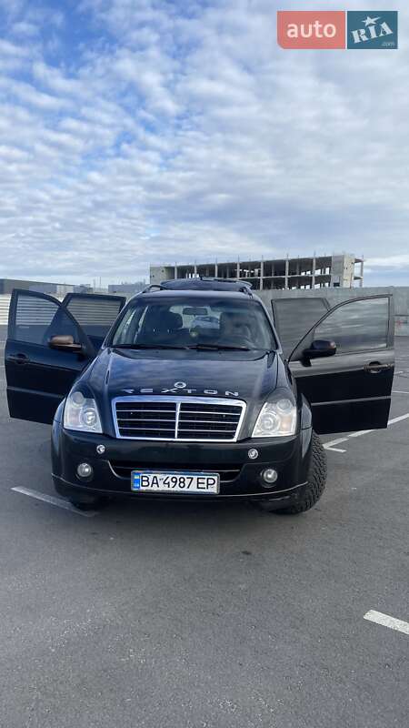 Внедорожник / Кроссовер SsangYong Rexton 2006 в Львове