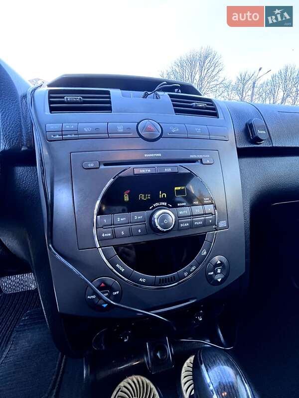 Позашляховик / Кросовер SsangYong Rexton 2012 в Обухові