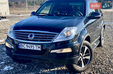 Позашляховик / Кросовер SsangYong Rexton 2015 в Новояворівську