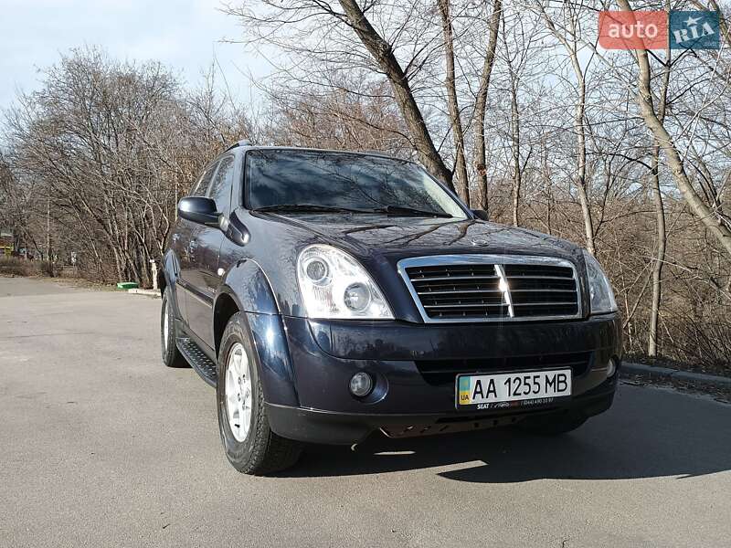 Позашляховик / Кросовер SsangYong Rexton 2008 в 