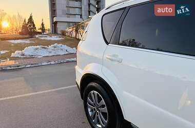 Внедорожник / Кроссовер SsangYong Rexton 2014 в Киеве