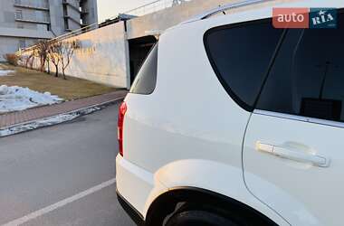 Внедорожник / Кроссовер SsangYong Rexton 2014 в Киеве