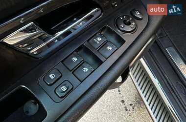 Внедорожник / Кроссовер SsangYong Rexton 2013 в 
