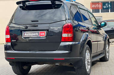 Внедорожник / Кроссовер SsangYong Rexton 2011 в 