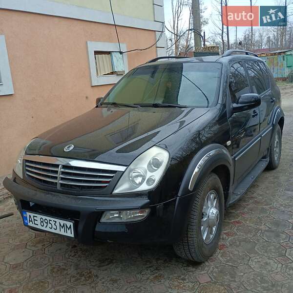 Позашляховик / Кросовер SsangYong Rexton 2004 в 