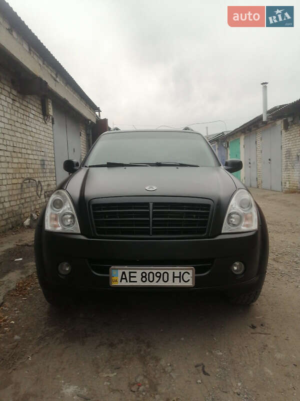 Позашляховик / Кросовер SsangYong Rexton 2010 в Запоріжжі