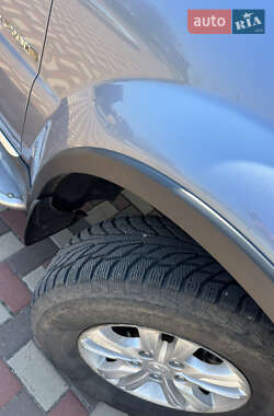 Позашляховик / Кросовер SsangYong Rexton 2013 в 