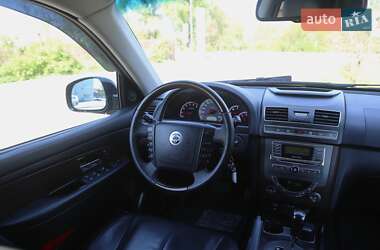 Внедорожник / Кроссовер SsangYong Rexton 2013 в 